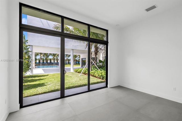 16689 N Botaniko Dr N, Weston, FL 33326
