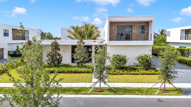 16689 N Botaniko Dr N, Weston, FL 33326