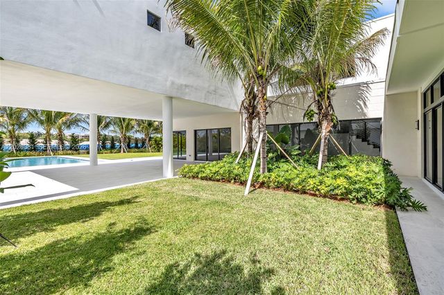 16689 N Botaniko Dr N, Weston, FL 33326