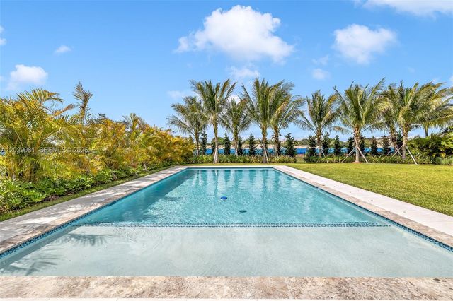 16689 N Botaniko Dr N, Weston, FL 33326