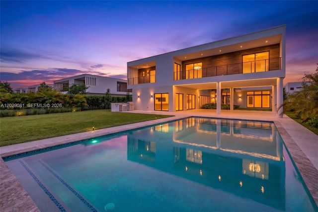 16689 N Botaniko Dr N, Weston, FL 33326
