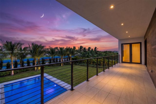 16689 N Botaniko Dr N, Weston, FL 33326