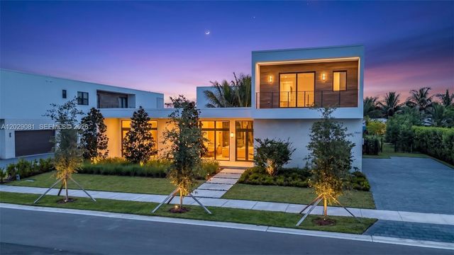 16689 N Botaniko Dr N, Weston, FL 33326