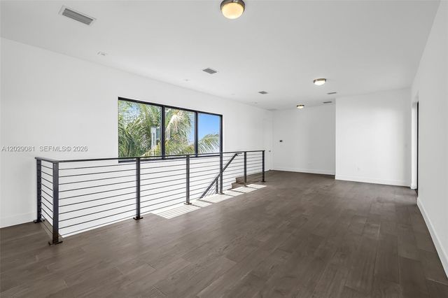 16689 N Botaniko Dr N, Weston, FL 33326