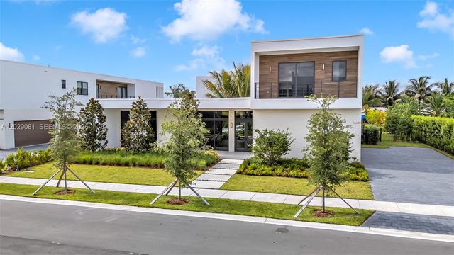 16689 N Botaniko Dr N, Weston, FL 33326