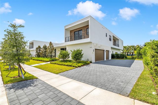 16689 N Botaniko Dr N, Weston, FL 33326