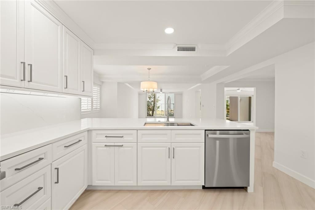 200 Periwinkle WAY 111, SANIBEL, FL 33957 — photo 3