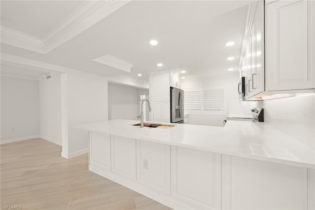 200 Periwinkle WAY 111, SANIBEL, FL 33957 — photo 4