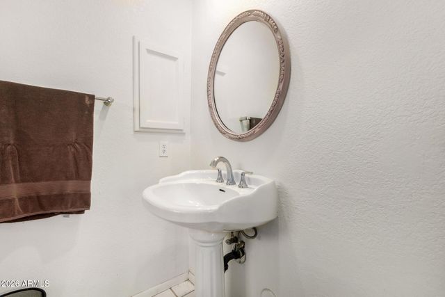 7515 W SEQUOIA Drive, Glendale, AZ 85308