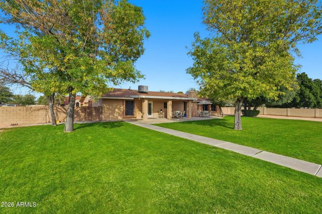 4815 W SOFT WIND Drive, Glendale, AZ 85310