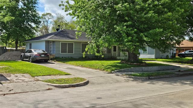 940 Coleman Avenue, Pasadena, TX 77506
