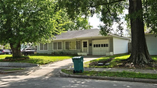 940 Coleman Avenue, Pasadena, TX 77506