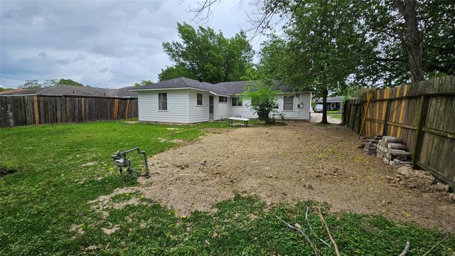 940 Coleman Avenue, Pasadena, TX 77506