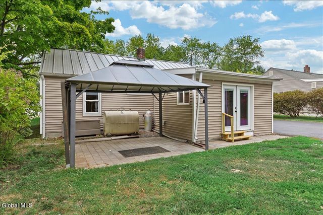 10 Westbrook Drive, Nassau Village, NY 12123