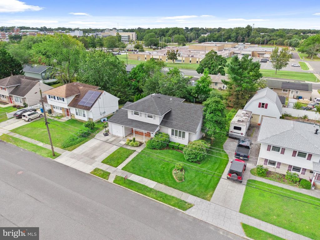 6 MAYFAIR AVE, Glassboro, NJ 08028