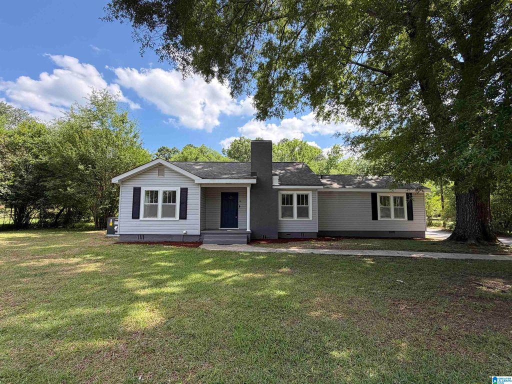 917 W PARK STREET, Sylacauga, AL 35150