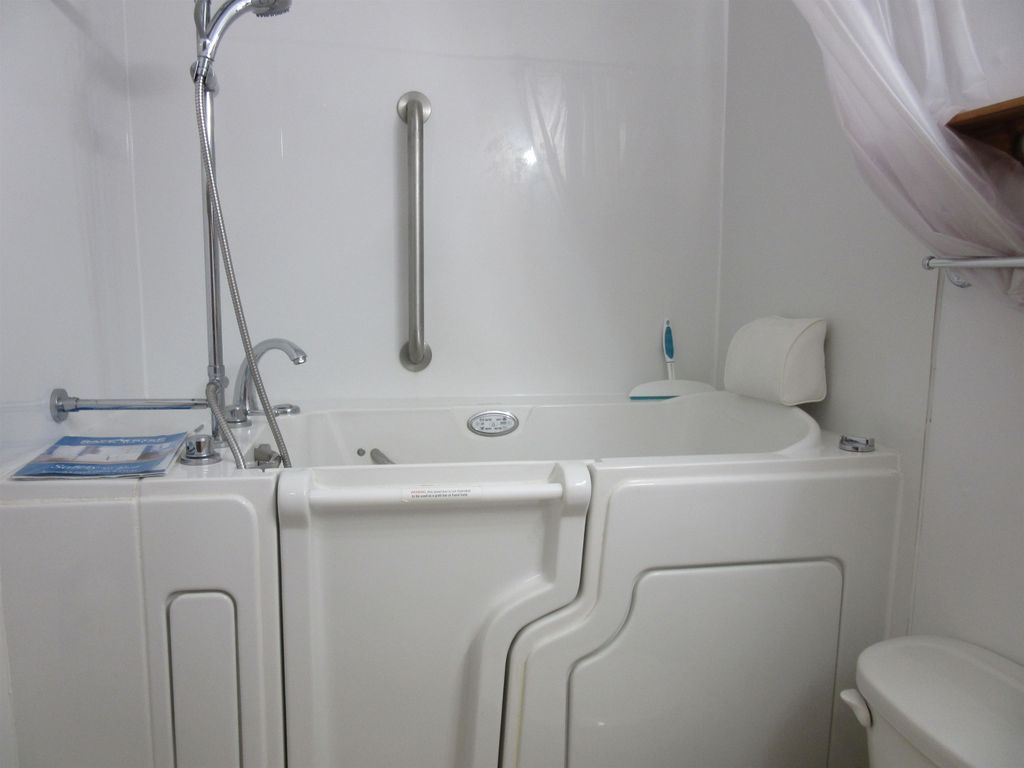42 Nez Perce Dr, Cody, WY 82414 photo 5