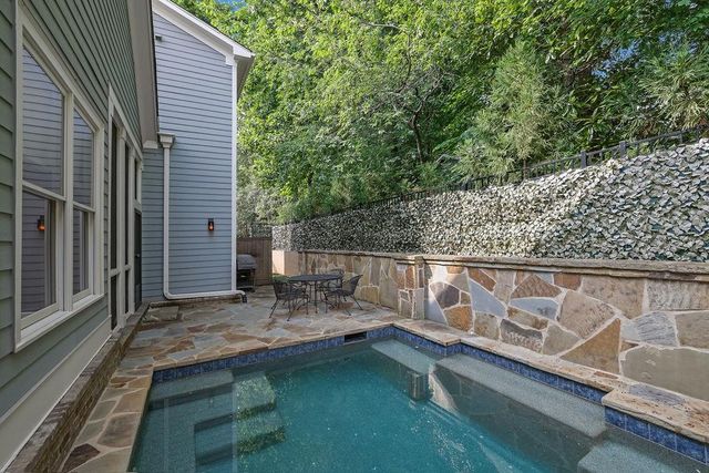 5690 Vineyard Park Trail, Norcross, GA 30071