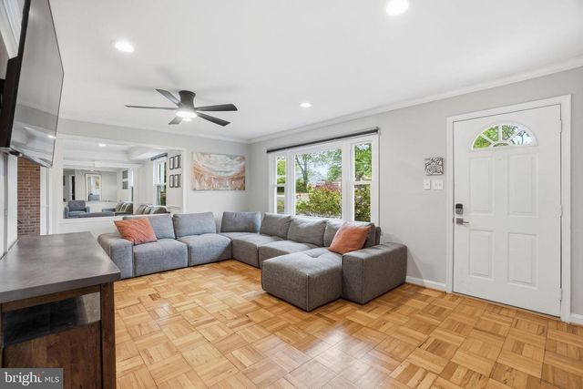 6626 DORSET DR, Alexandria, VA 22310