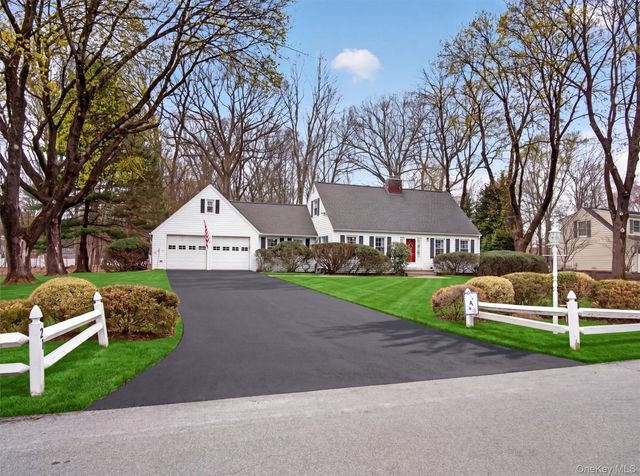 21 Cardinal Court, West Nyack, NY 10994