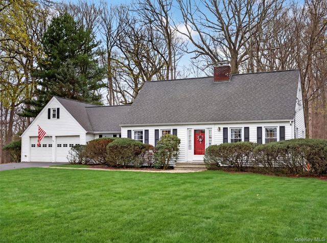 21 Cardinal Court, West Nyack, NY 10994