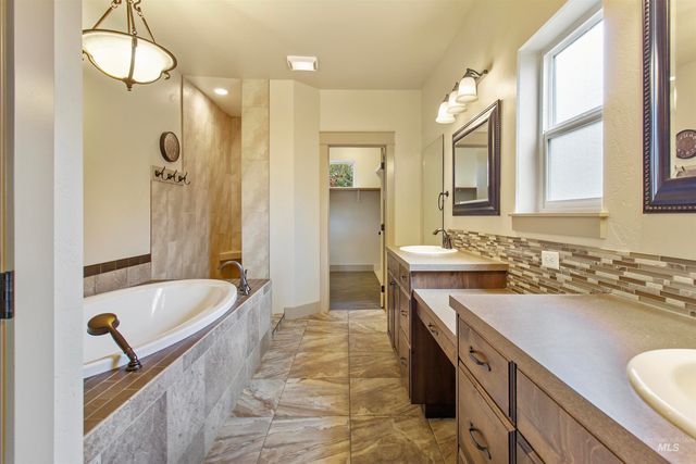 525 Shadetree Trail, Twin Falls, ID 83301