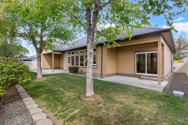 525 Shadetree Trail, Twin Falls, ID 83301