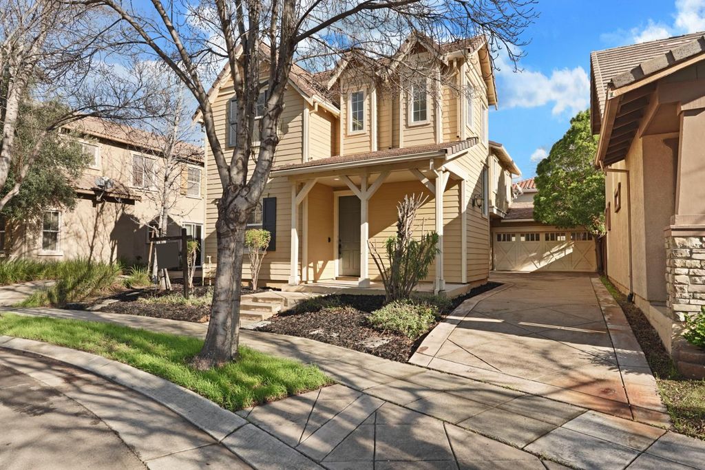 60 S Pacifico St, Mountain House, CA 95391