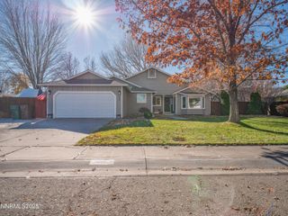 829 Mahogany Drive, Minden, NV 89423