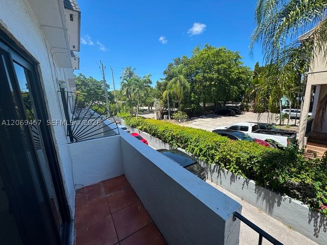 3011 SW 1st Ave 10, Miami, FL 33129