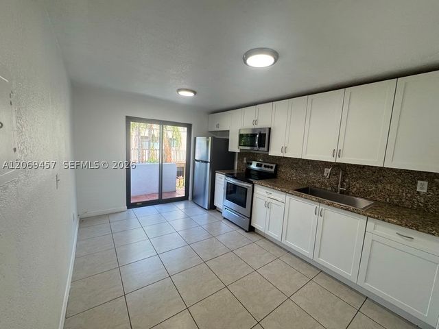 3011 SW 1st Ave 10, Miami, FL 33129
