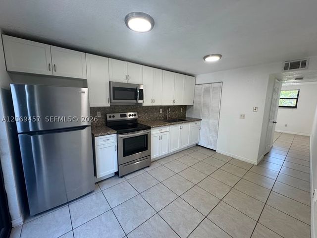 3011 SW 1st Ave 10, Miami, FL 33129