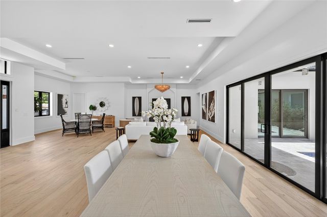 888 Sandpiper Lane, Vero Beach, FL 32963