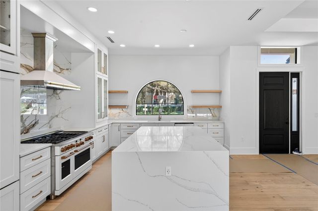 888 Sandpiper Lane, Vero Beach, FL 32963