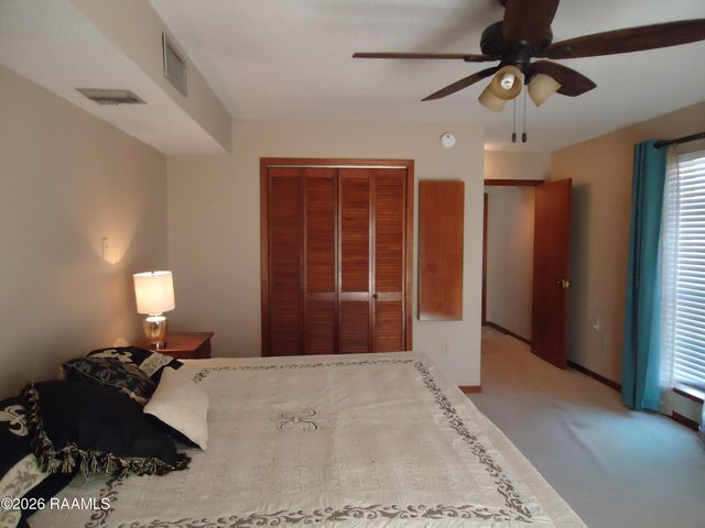 101 Rue Beau Soleil, Broussard, LA 70518