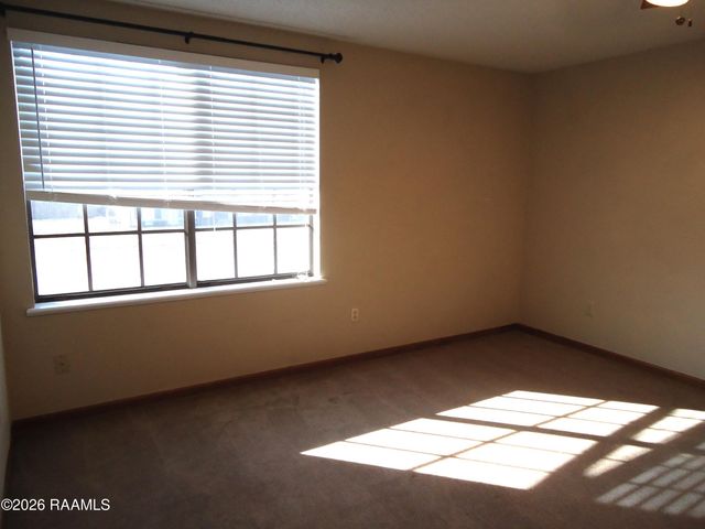 101 Rue Beau Soleil, Broussard, LA 70518