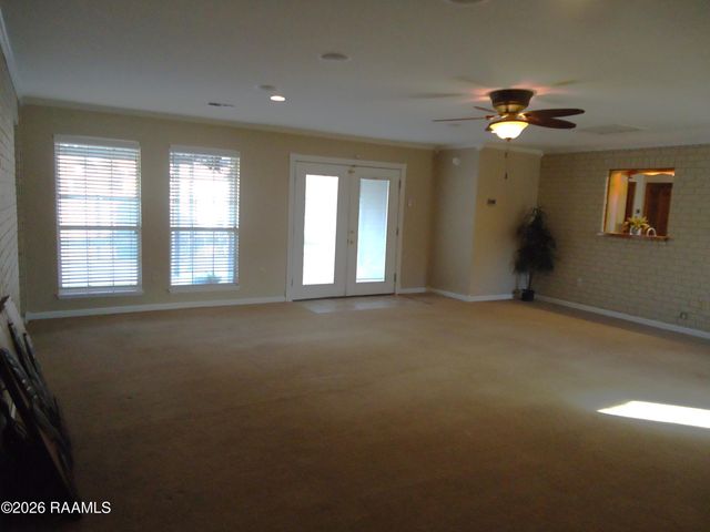 101 Rue Beau Soleil, Broussard, LA 70518