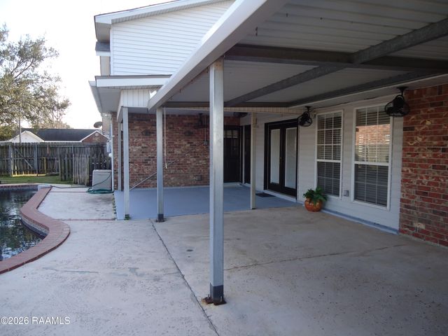 101 Rue Beau Soleil, Broussard, LA 70518