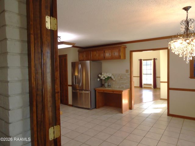 101 Rue Beau Soleil, Broussard, LA 70518