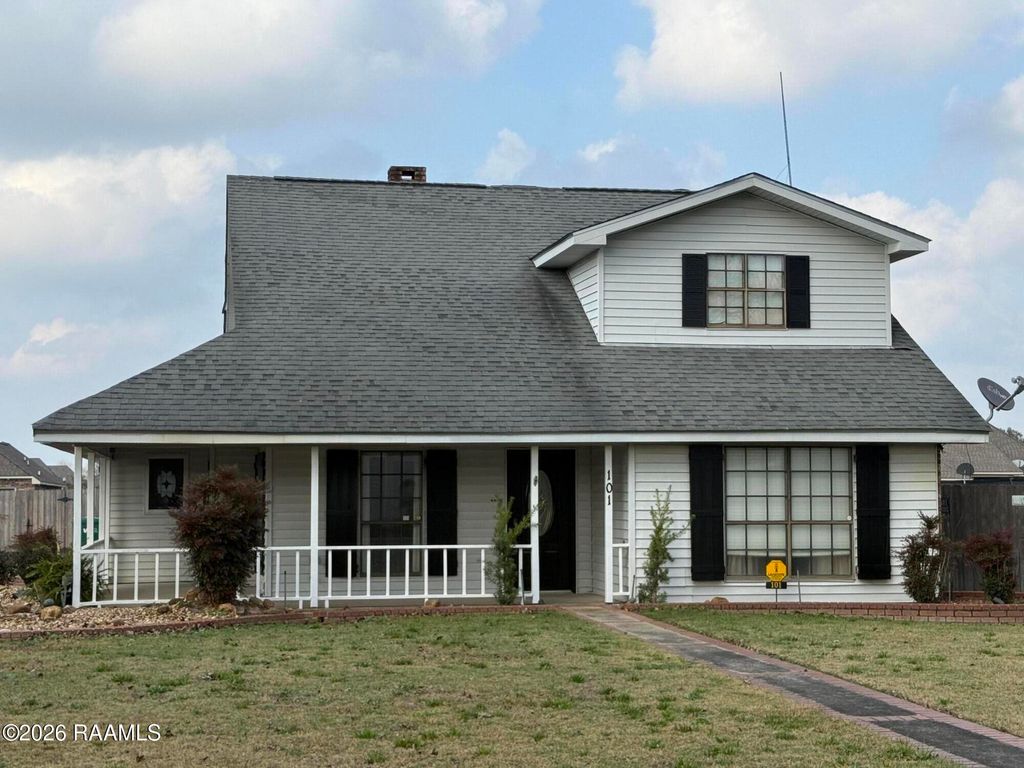 101 Rue Beau Soleil, Broussard, LA 70518