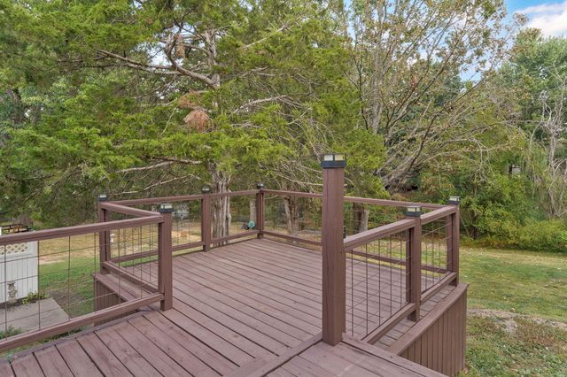 1208 S 17th Avenue, Ozark, MO 65721