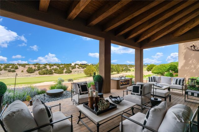 58 Paseo Aragon, Santa Fe, NM 87506