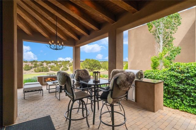 58 Paseo Aragon, Santa Fe, NM 87506