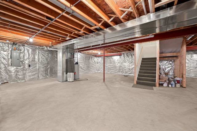 39W918 N Hathaway Lane, Geneva, IL 60134