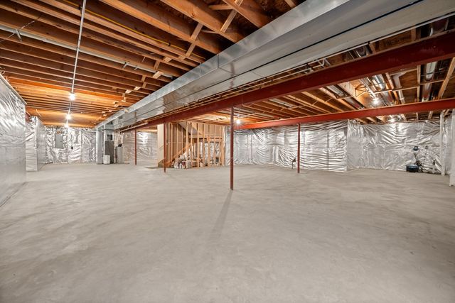 39W918 N Hathaway Lane, Geneva, IL 60134