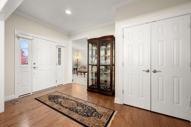 39W918 N Hathaway Lane, Geneva, IL 60134