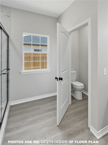 907 Dulce Court, Hearne, TX 77859