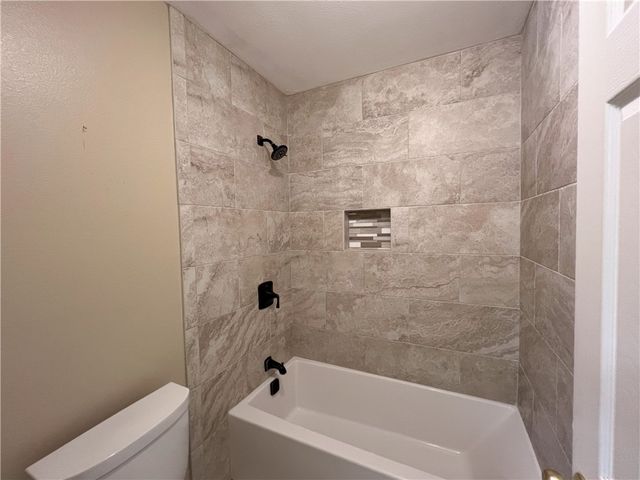 6021 Olive Grove Dr, Corpus Christi, TX 78414