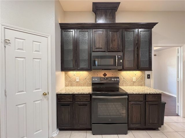 6021 Olive Grove Dr, Corpus Christi, TX 78414