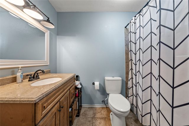 837 W 3rd Street, Eddy, TX 76524